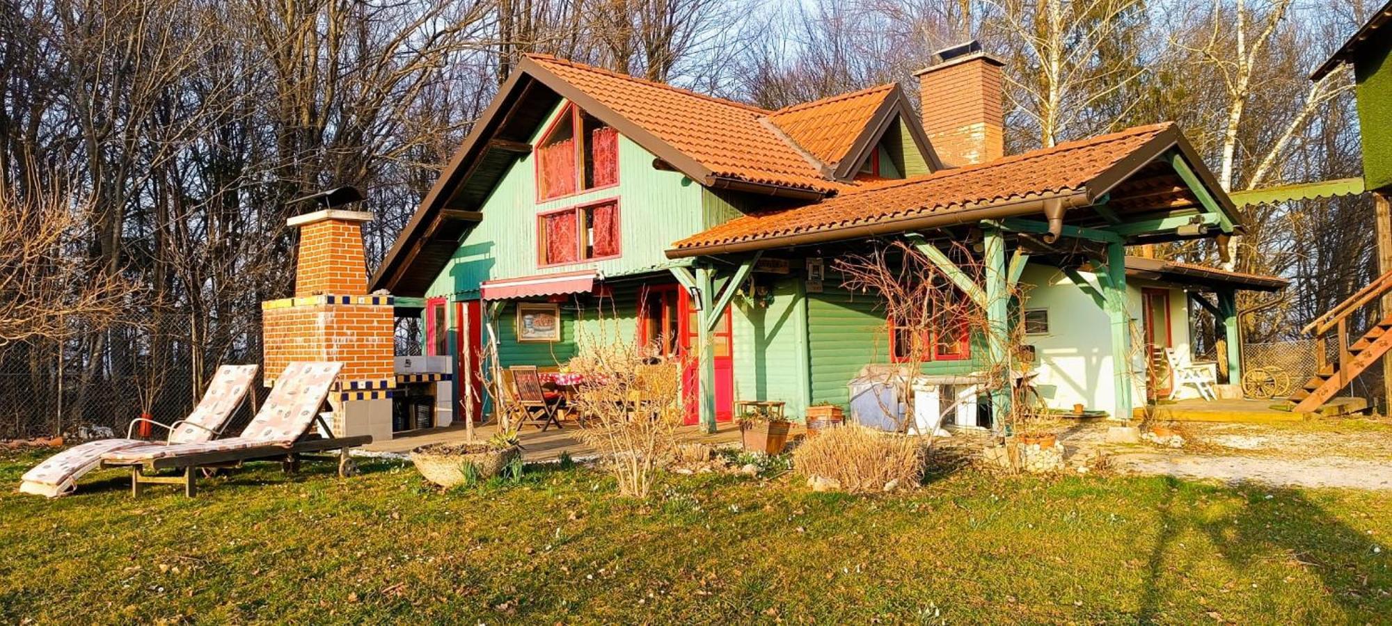 그로수플례 Fairytale Wooden House By Ljubljana 빌라 외부 사진